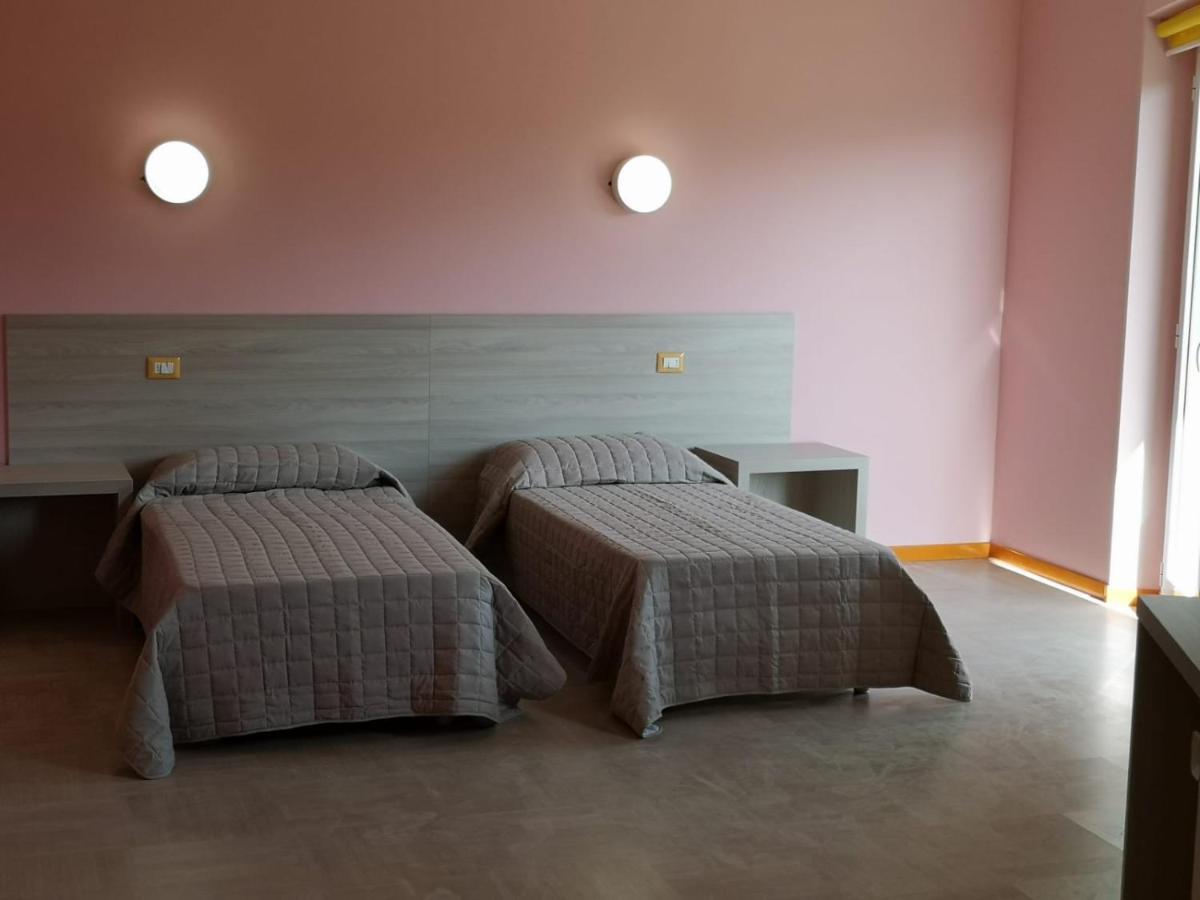 Hotel Clodi Ascoli Piceno Exterior foto