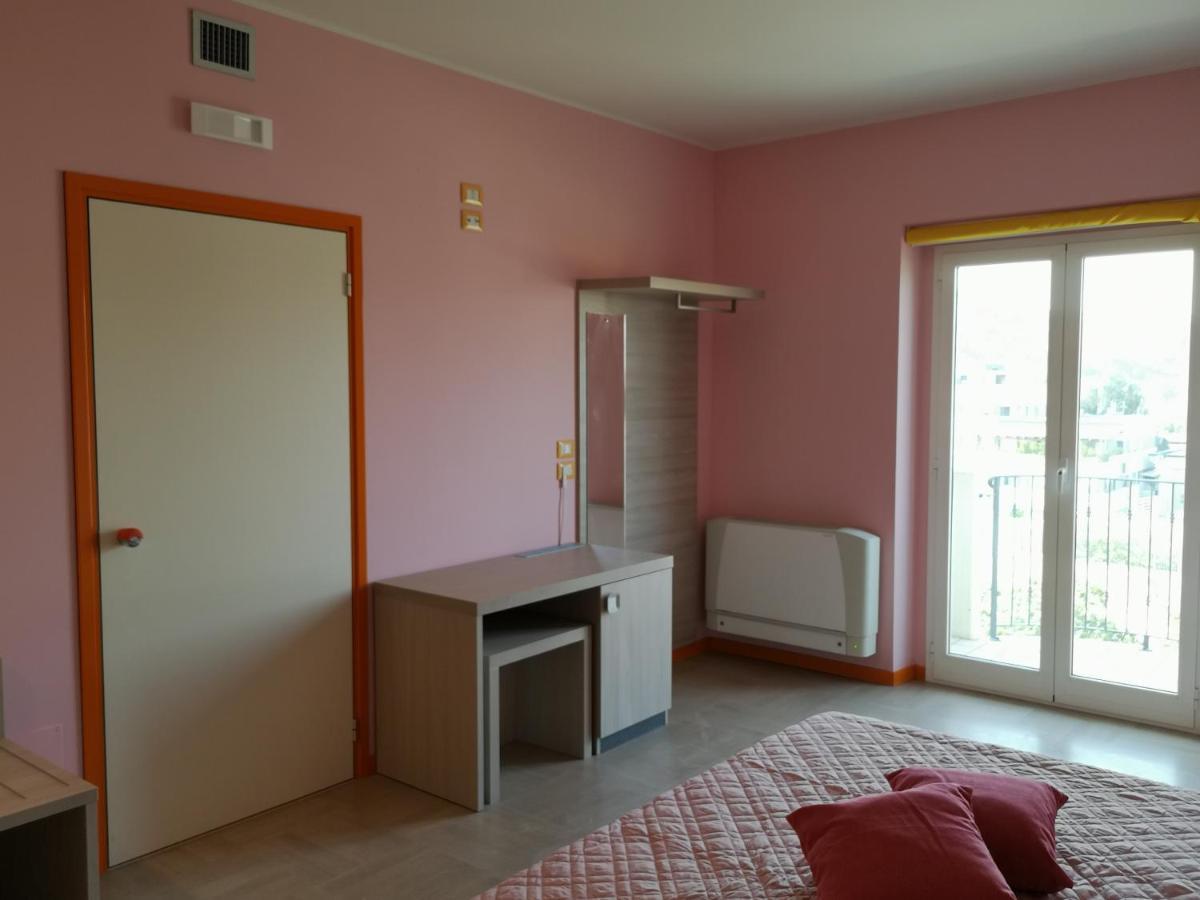 Hotel Clodi Ascoli Piceno Exterior foto